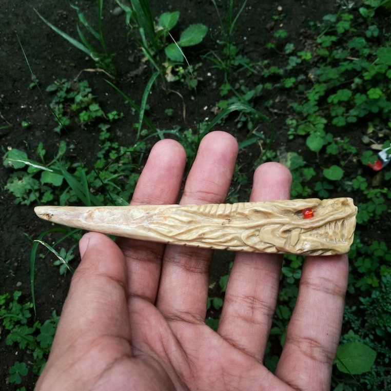 Pipa Once Akar Bahar Putih Ukir Naga Lubang Multi