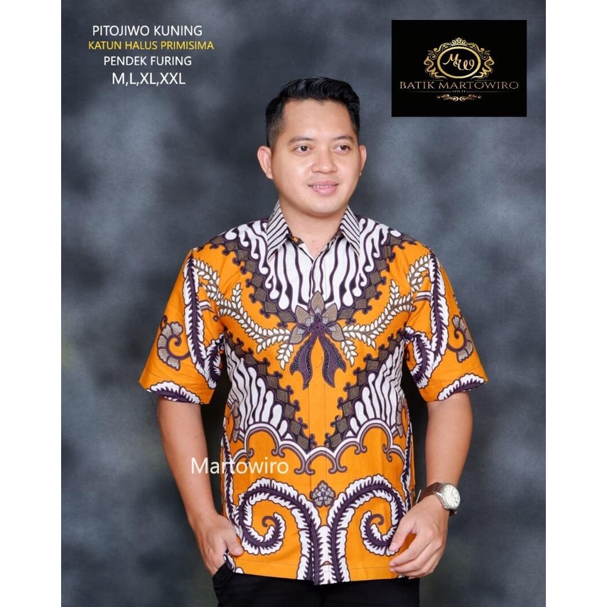 Batik pria lengan pendek warna kuning kunyit / baju batik pria terbaru lengan pendek warna kunyit / batik pria terbaru 2022 lengan pendek PITOJIWO KUNING