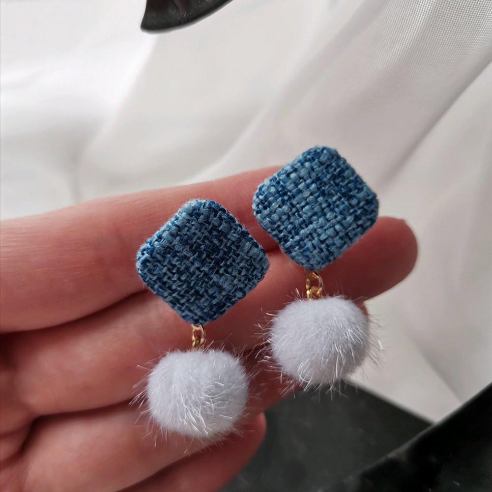 Hu Hu Hu Hu Hu Alat Bantu Pasang Kacamata♡ Anting Tusuk Gantung Wanita Desain Persegi Hias Pompom Untuk Pestahadiah