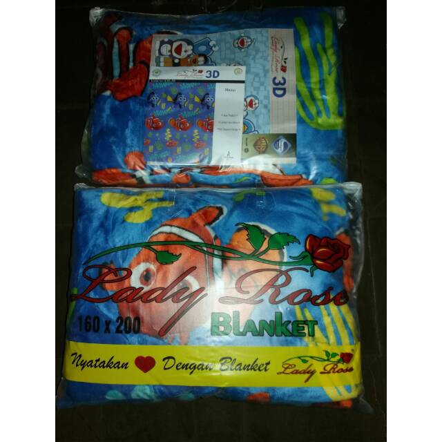 Selimut lady rose karakter  Cars  Nemo  Doraemon  Tweety  Stich  Mickey mouse  Hello kitty  Minion