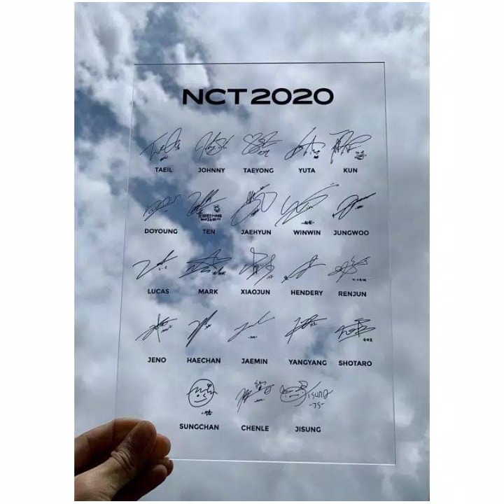 

NCT SIGNATURE ACRYLIC