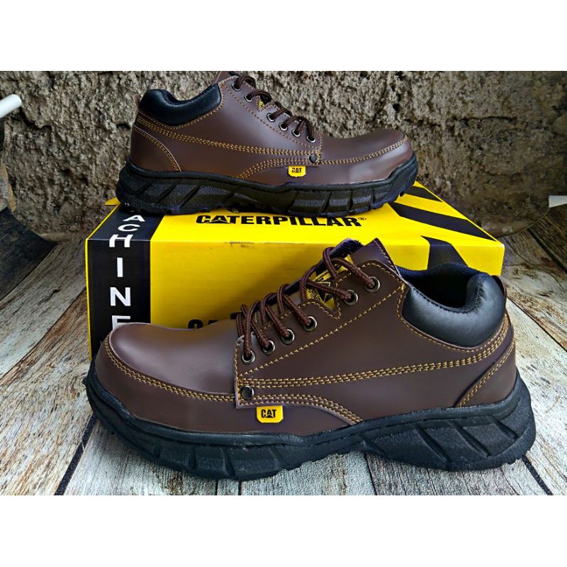 caterpillar digger shoes
