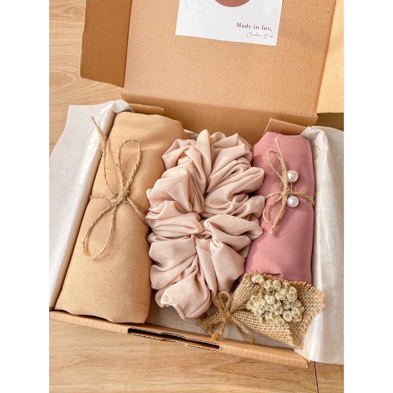 Hampers hijab/Hampers Gift Box/Hampers Wisuda