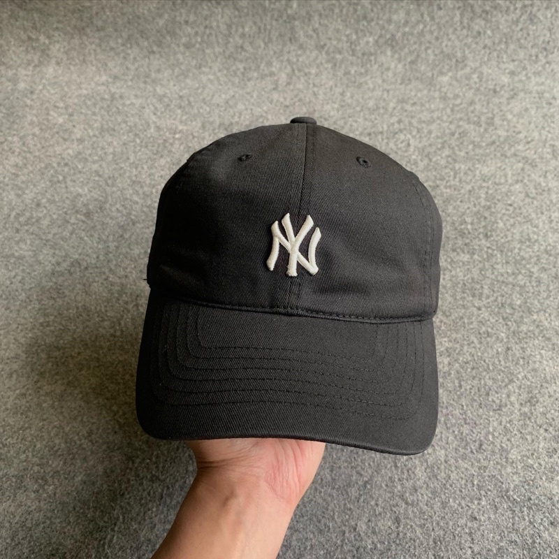 TOPI NY HITAM SECOND ORIGINAL