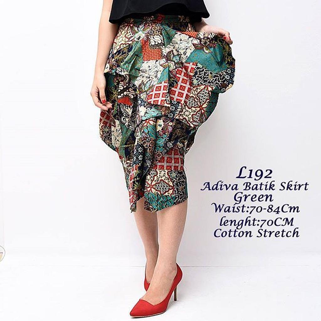 Adiva batik skirt green
