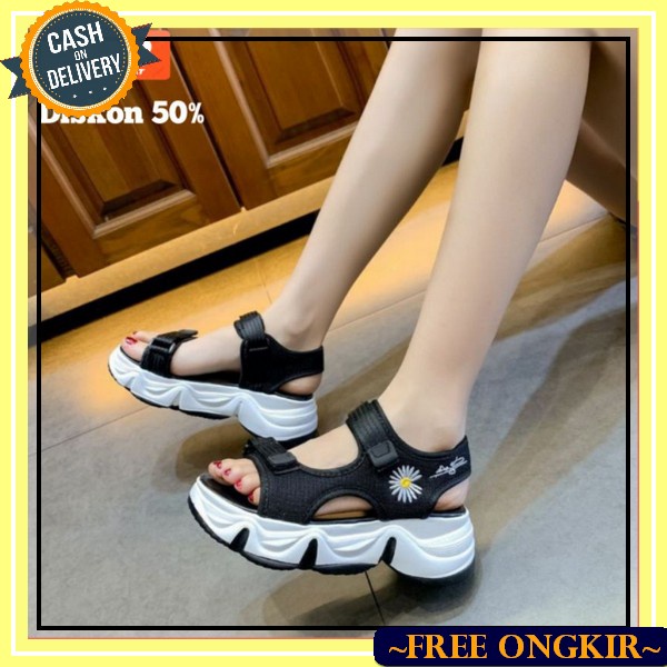 Sandal Gunung Wanita/Sandal Tali/Sandal Wedges Wanita/Sandal Tali Ala Korea Sendal Wanita Korean Sty