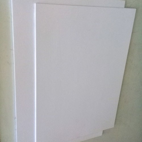 

Kertas Linen Putih Uk.Folio/F4 Per10lbr (kertas untuk sertifikat)