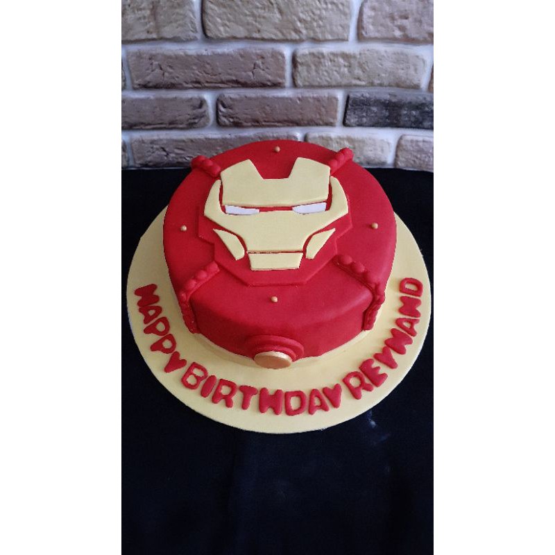 

KUE IRON MAN