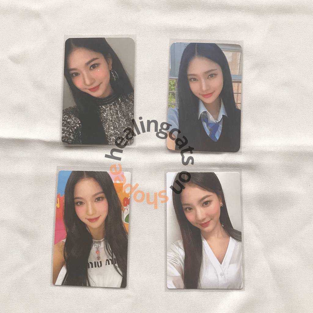 ISA STAYC PHOTOCARD ALBUM