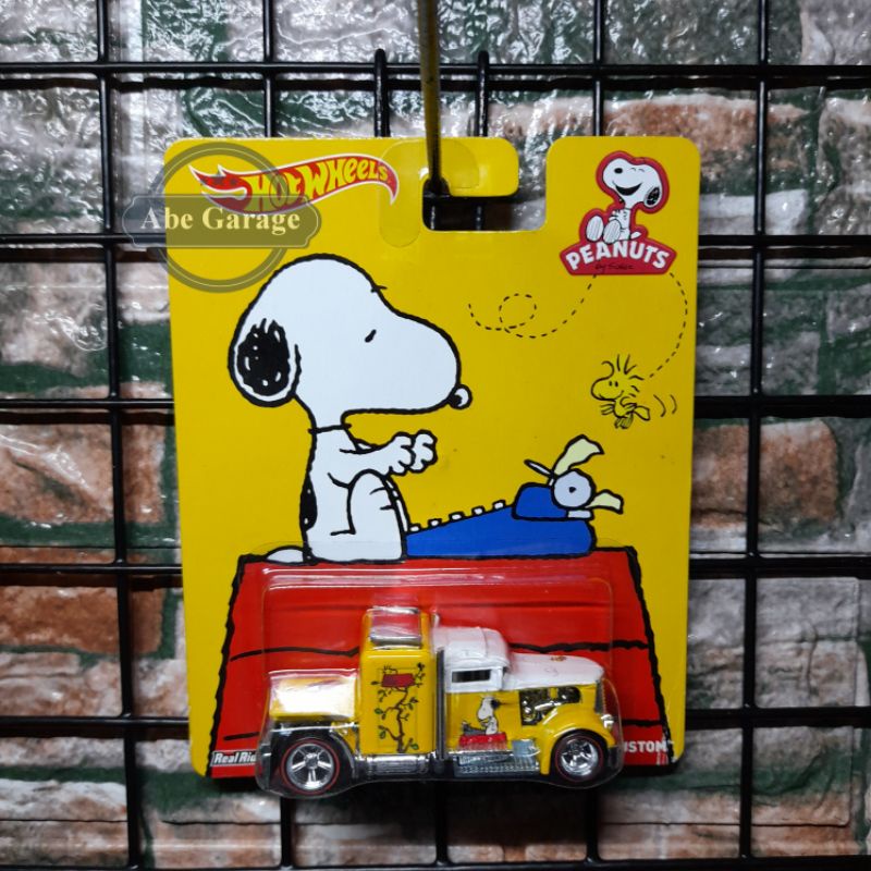hot wheels snoopy peanuts convoy custom