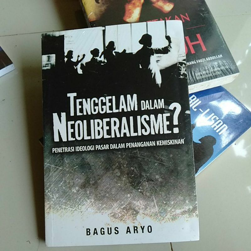 

buku tergelam dalam neoliberalisme