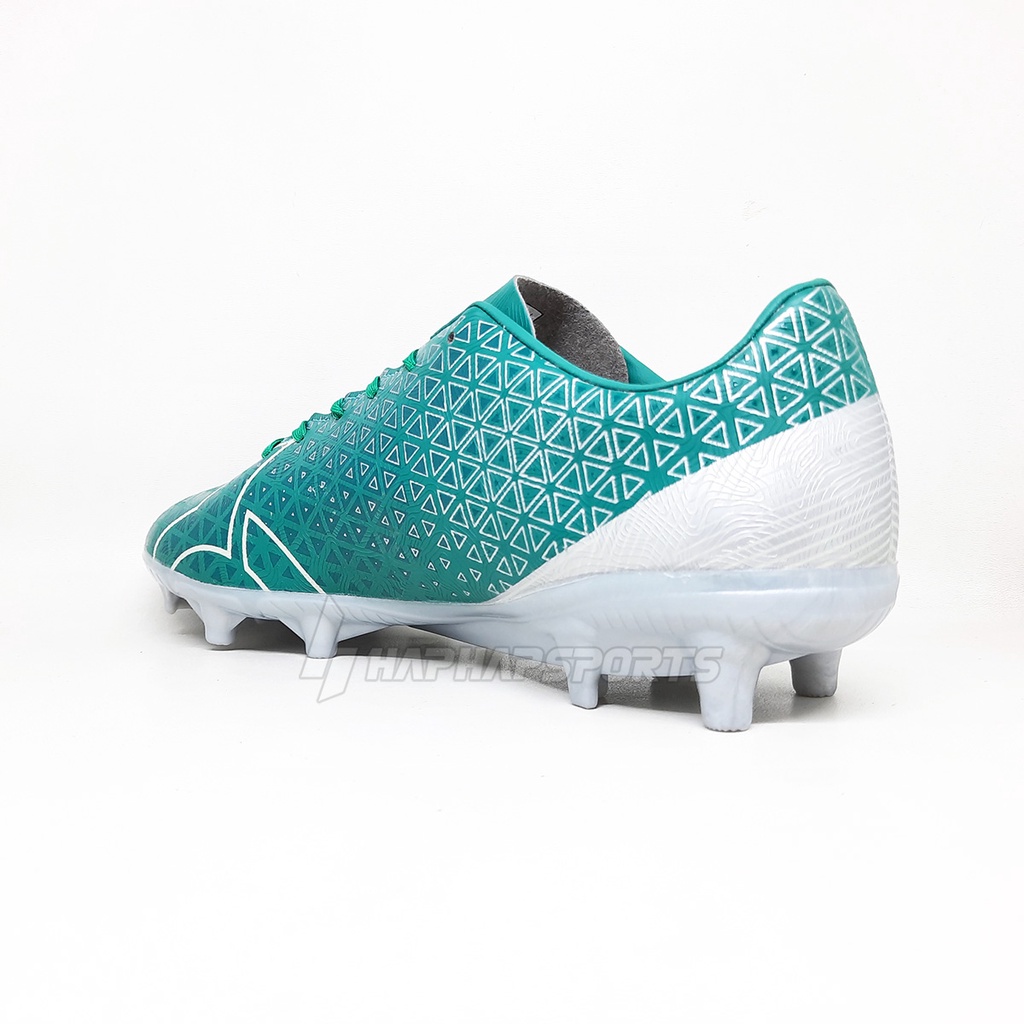 Sepatu Bola Ortuseight Medians FG-2