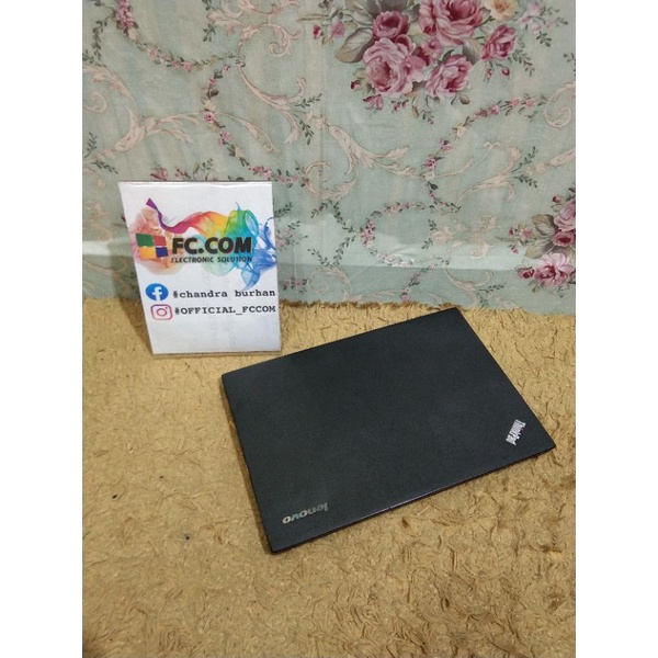 Laptop LENOVO THINKPAD X250 TOUCHSCREEN i5-5300U RAM 4 HITAM 13.5INCHI
