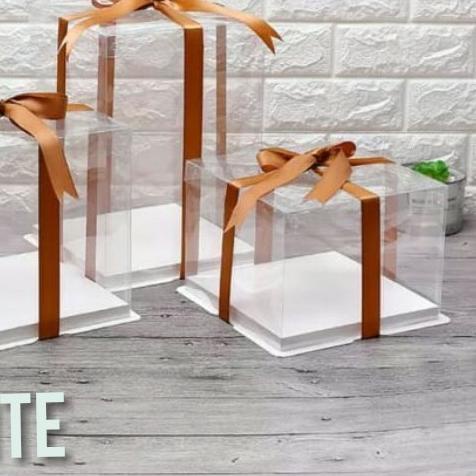 

Cake Box Mika Dus Kue Kotak Kue 30x30 cm Tutup Transparant PET - Putih, 30x30x18 cm