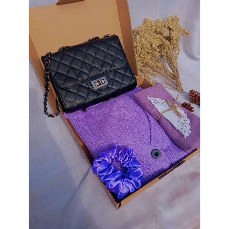 Hampers Gift Box | New Paket Ootd | Cardigan Rajut | Tas Rantai | Kado Ulangtahun | Wisuda