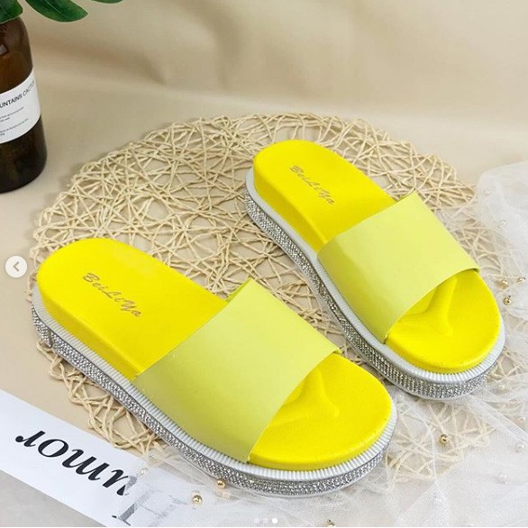 Sandal F09