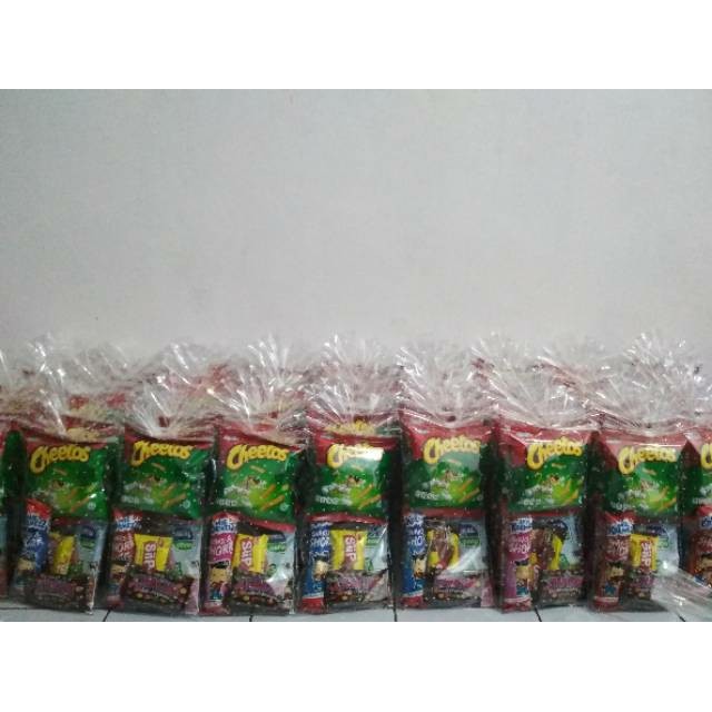 

Paket Snack Ultah / Snack Ulang Tahun / Paket Bingkisan Snack