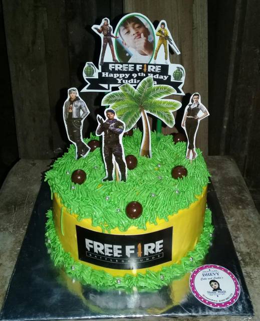 Topper Kue Tema Free Fire