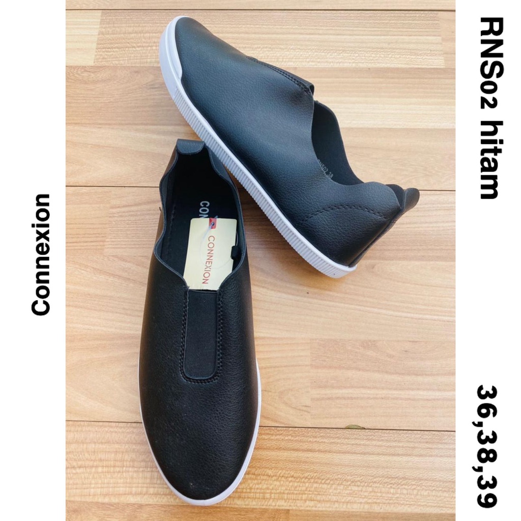 RNS02hitam Sepatu Connexion