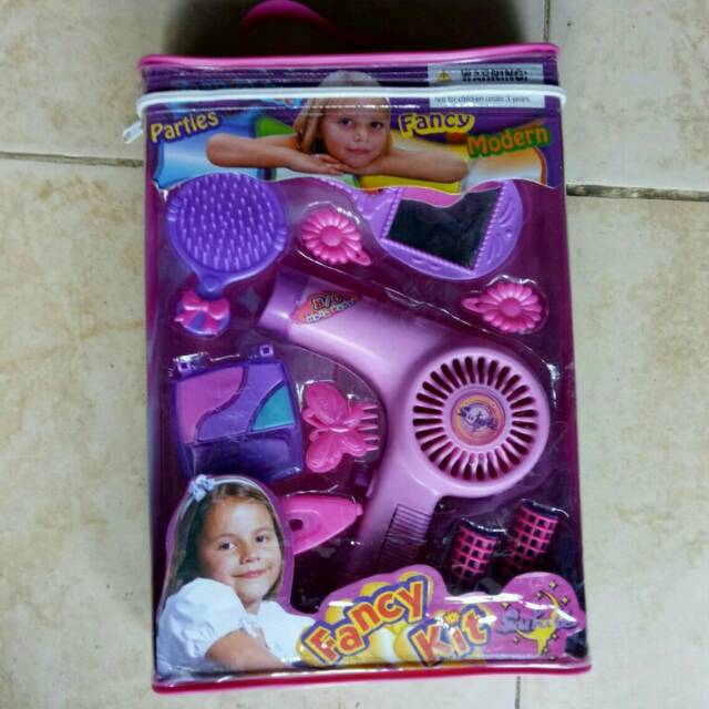 Mainan salon salonan alat kecantikan anak