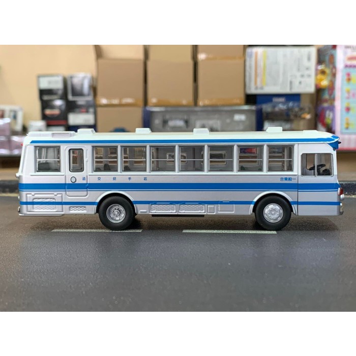 Tomica Limited Vintage Neo LV-N09b Isuzu BU04 Type Bus Iwateken Kotsu