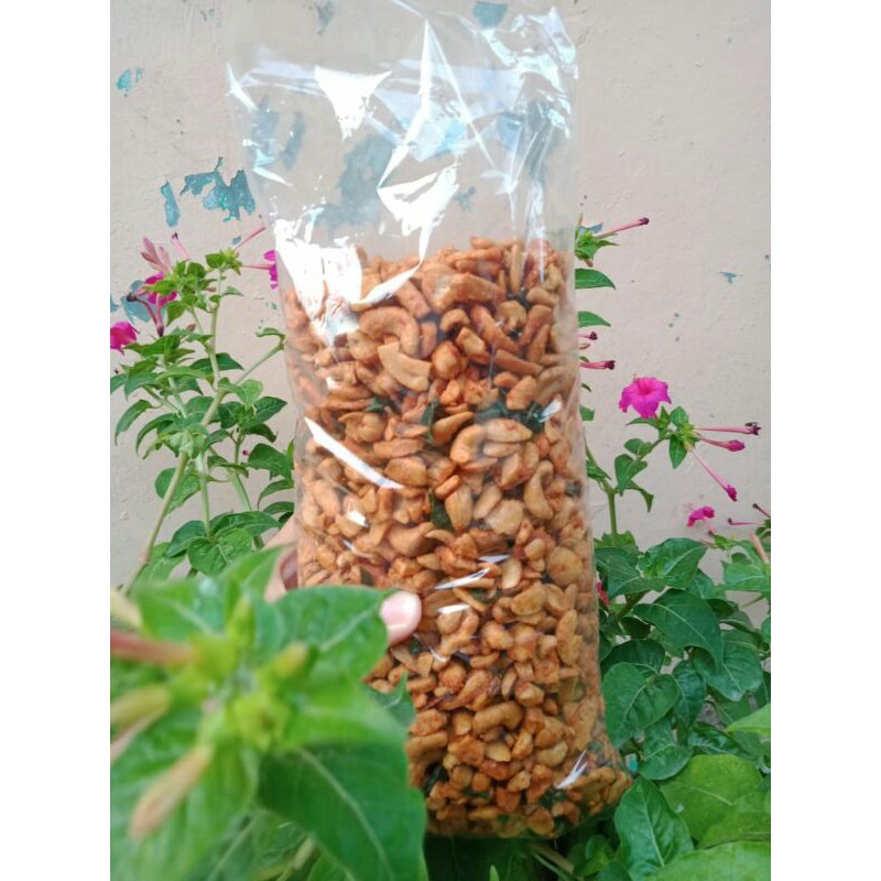 

Kacang Mede Patahan 1kg (Matang)