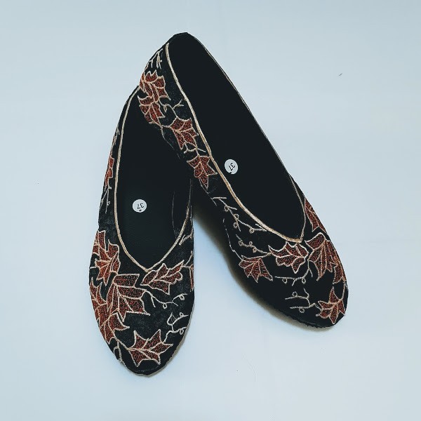 etnik fashion sepatu wanita flat slip on bordir murah terbaru motif daun coklat