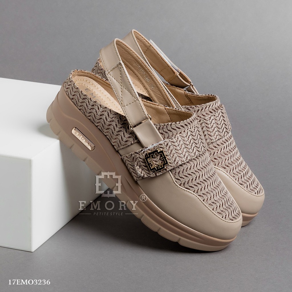 LINKSBANDUNG - EMORY  Arethani  17EMO3236