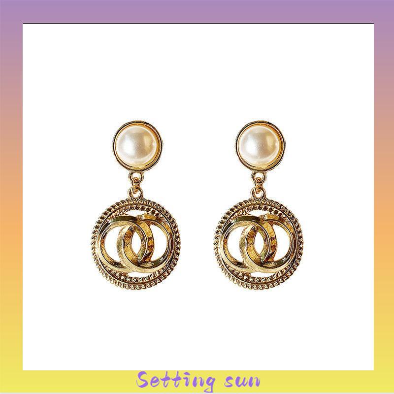 Anting-Anting Fashion Gaya Istana Anting-Anting Mutiara Anting-Anting Wanita Anting-Anting Kepribadian TN