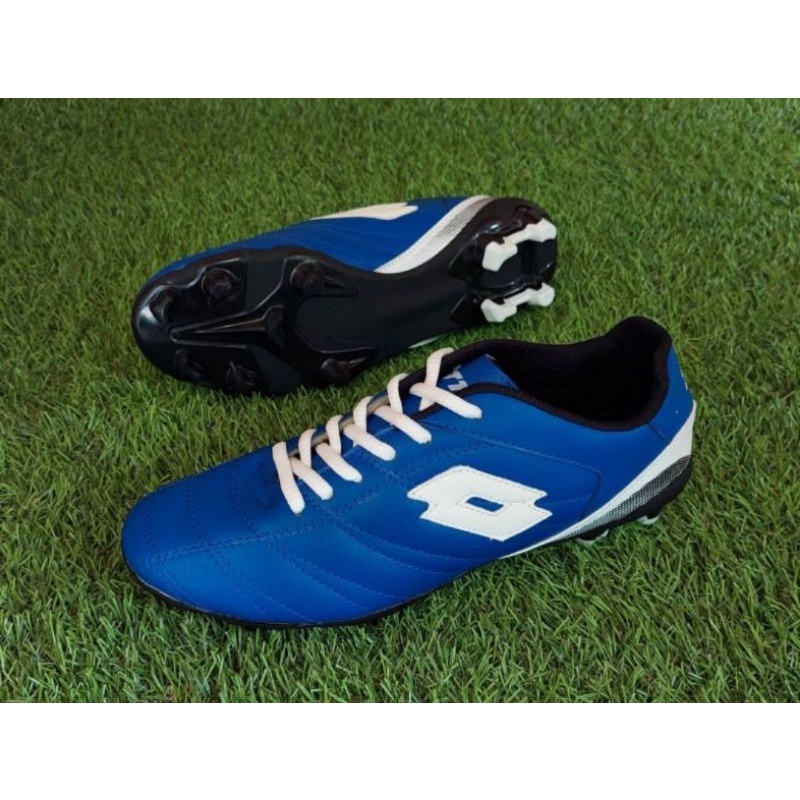 Sepatu Bola Lotto