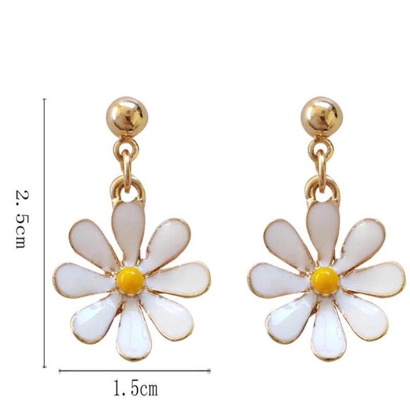 Anting Tusuk Gantung Desain Bunga Daisy Gaya Korea Untuk Wanita