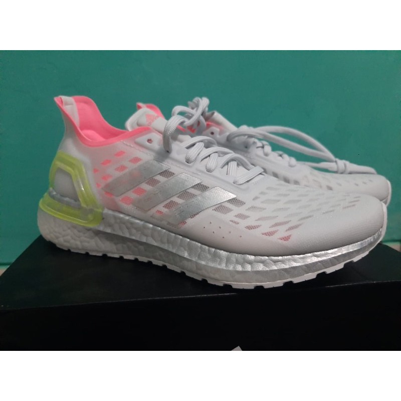 ADIDAS RUNNING Sepatu Ultraboost PB Wanita Abu-abu EG0420