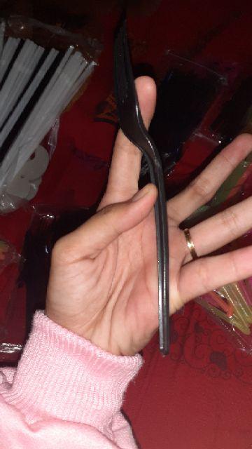 Garpu Makan Plastik Hitam