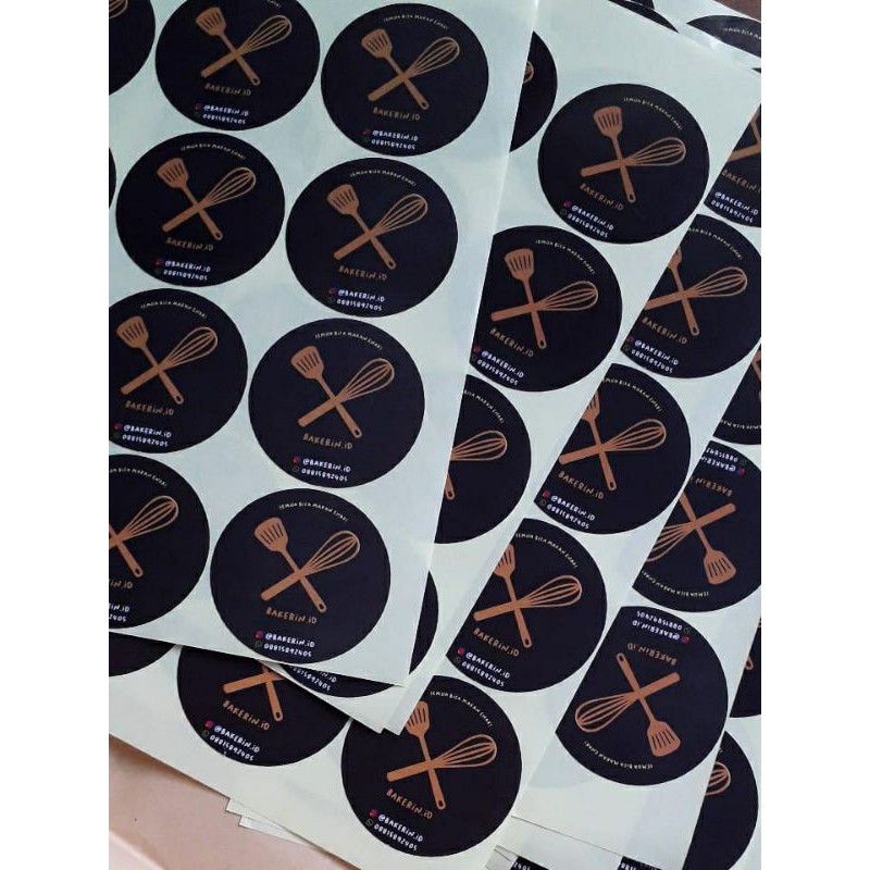 

STIKER LABEL CUSTOM CHROMO/KROMO A3 GRATIS CUTTING / BISA DESAIN LOGO