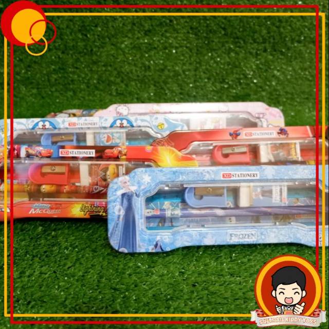 

SATU SET TEMPAT PENSIL KARAKTER