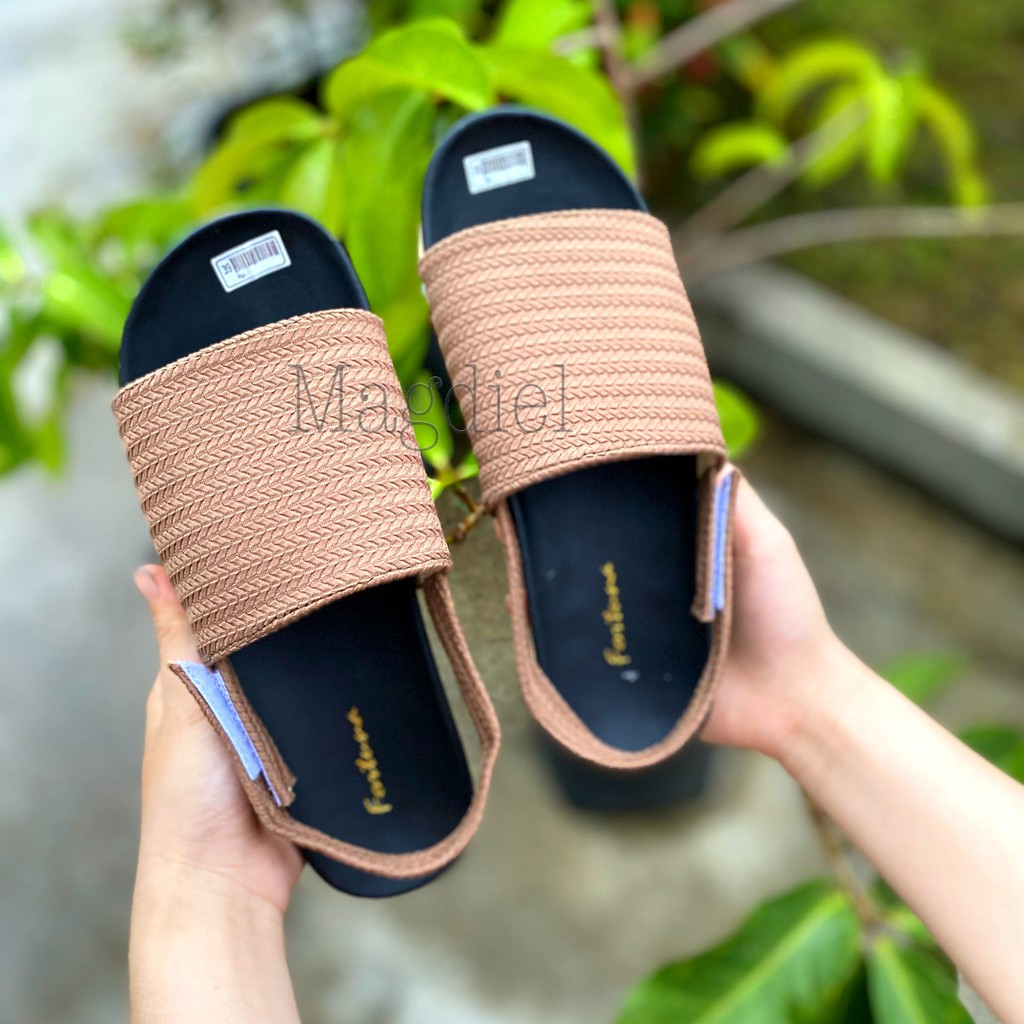 Yoppy Sandal Tali Wanita