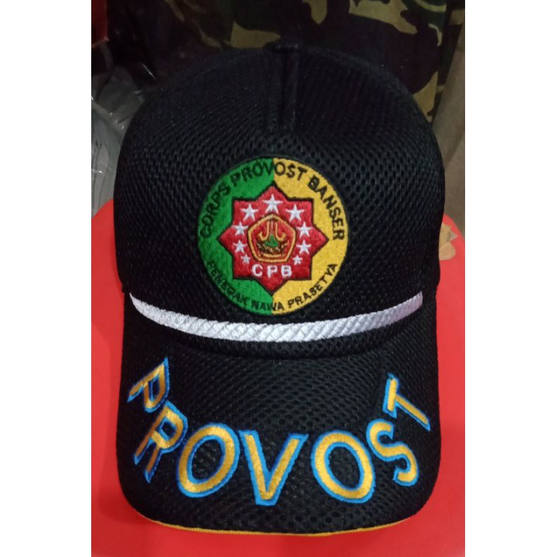 Topi provost banser