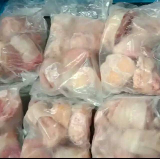

Kikil Kaki Sapi Lokal 1 kg Frozen (B.14)