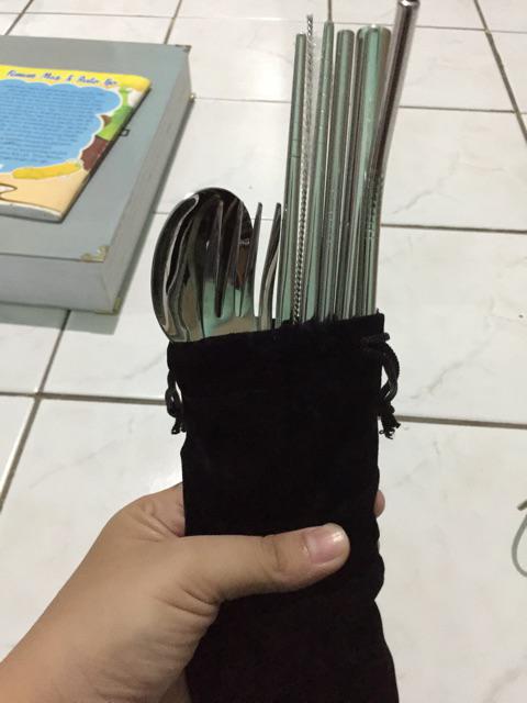 Sendok Garpu Sedotan Set Dengan Pouch