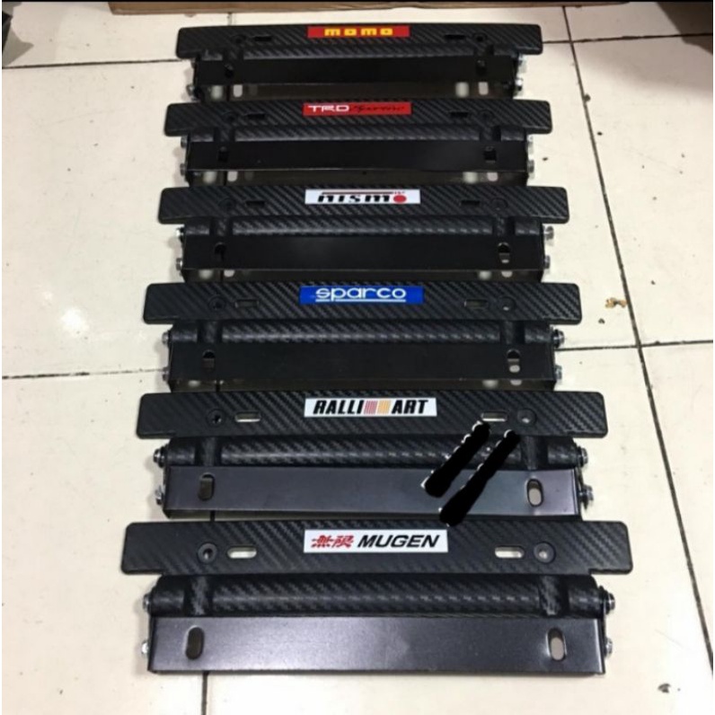 Dudukan Plat Nomor Mobil BRIO JDM Carbon Universal Tatakan Pelat Nomor