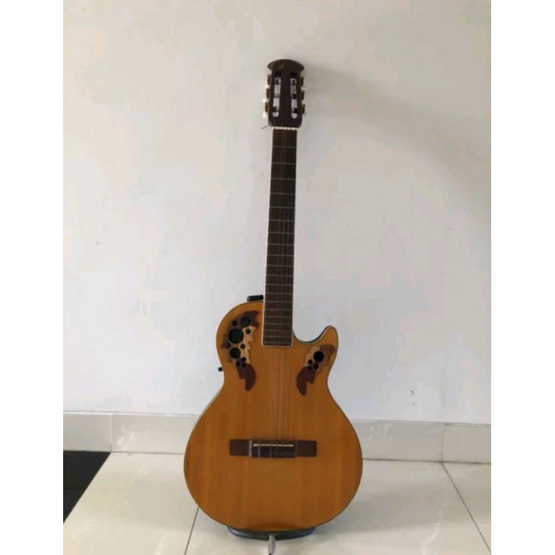 gitar cembung bekas ovation