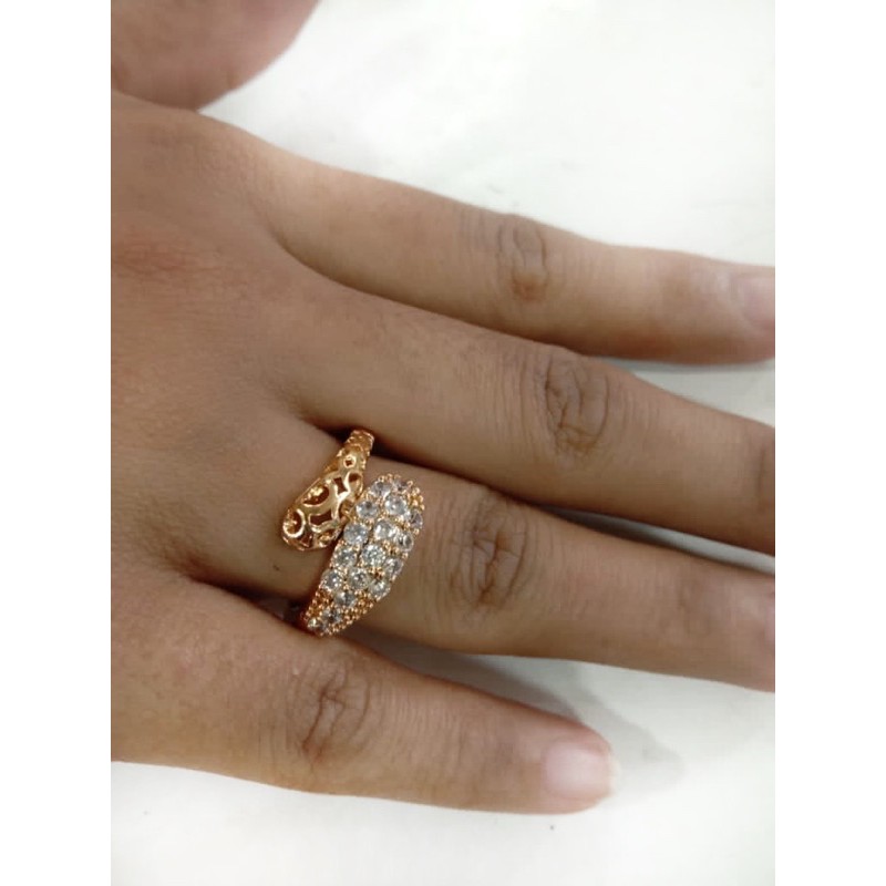 [tiara]cincin wanita /cincin kotak permata / perhiasan pengganti emas / replika emas / cincinpermata