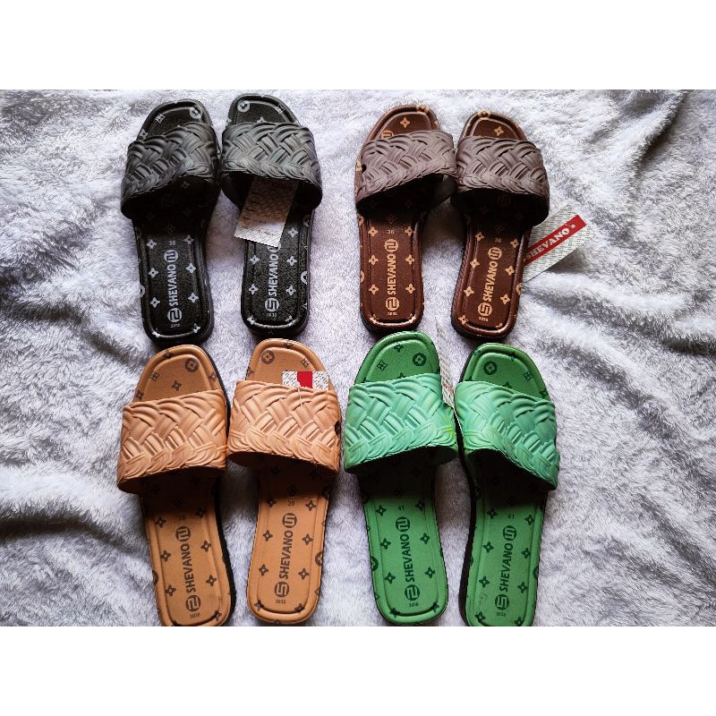 SANDAL WANITA SHEVANO 3038