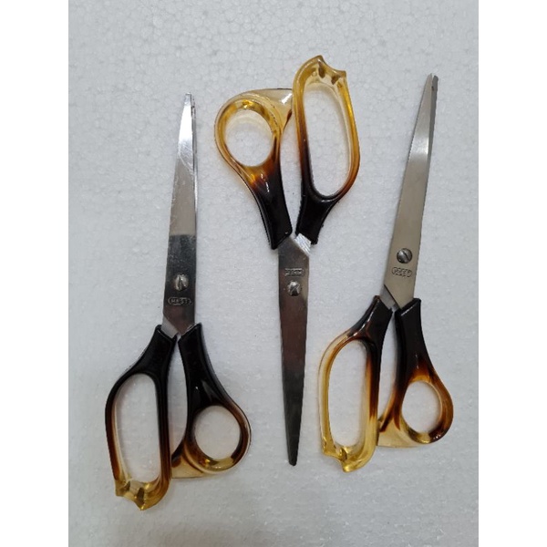 

Gunting Ukuran Besar