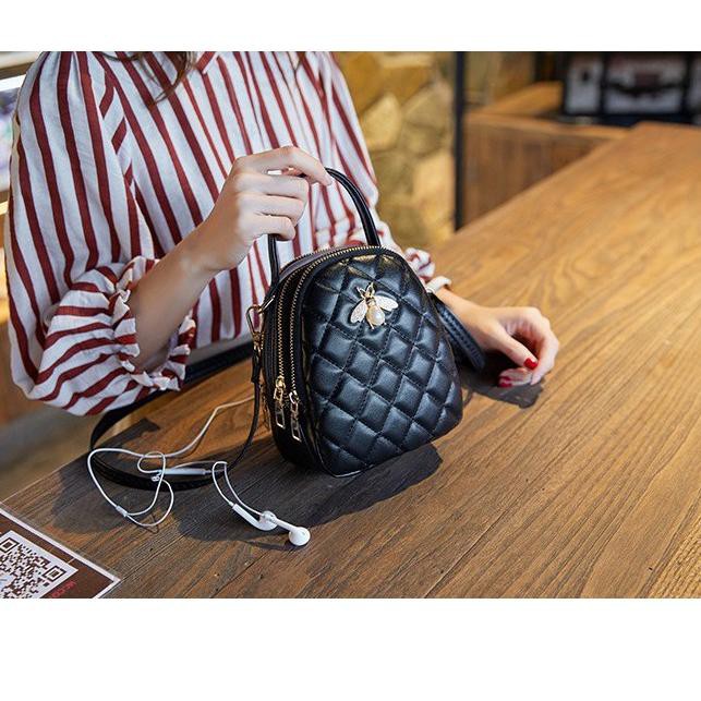 Lagi Tren.. Ennwen TS99 Korean High Quality Black Queen Bee Sling Bag  Tas Selempang Wanita