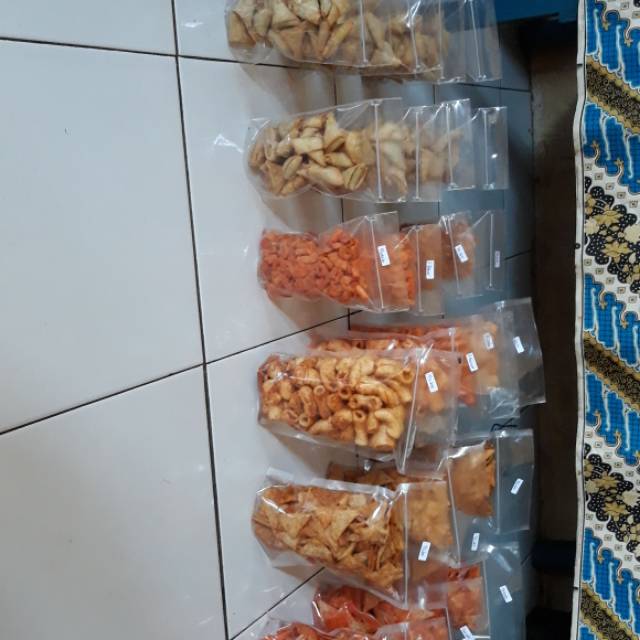 

CemiLan kering kripik pangsit berbagai macam rasanya buat temen bT bisa