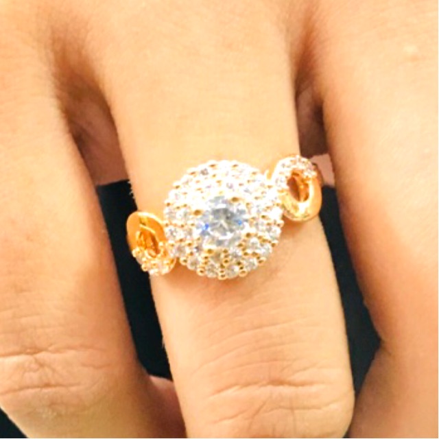 Cincin wanita / cincin replika berlian / cincin lapis emas / perhiasan pengganti emas