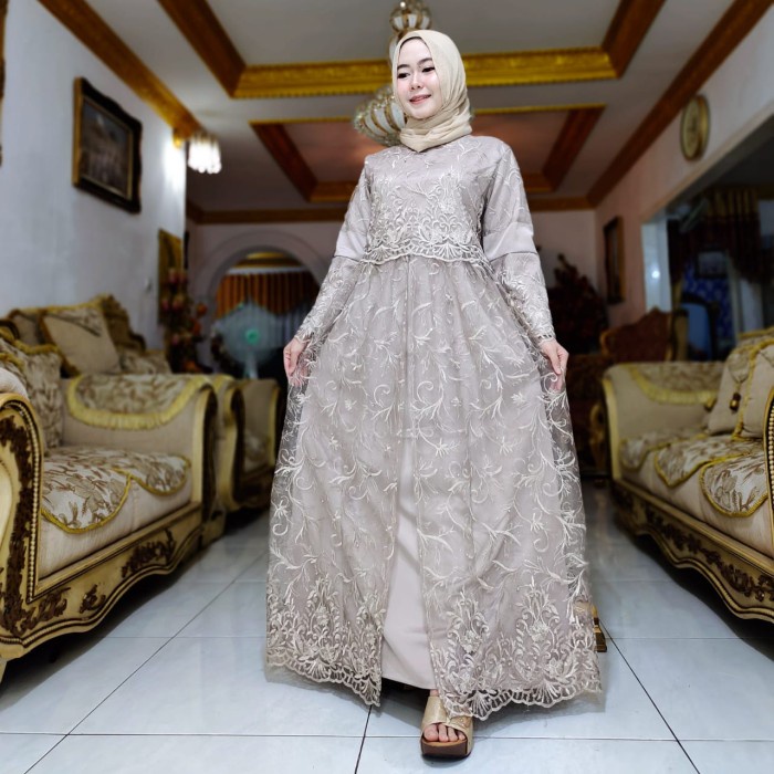 Gamis Brukat Pesta Tile Mutiara Mewah Promo - nude