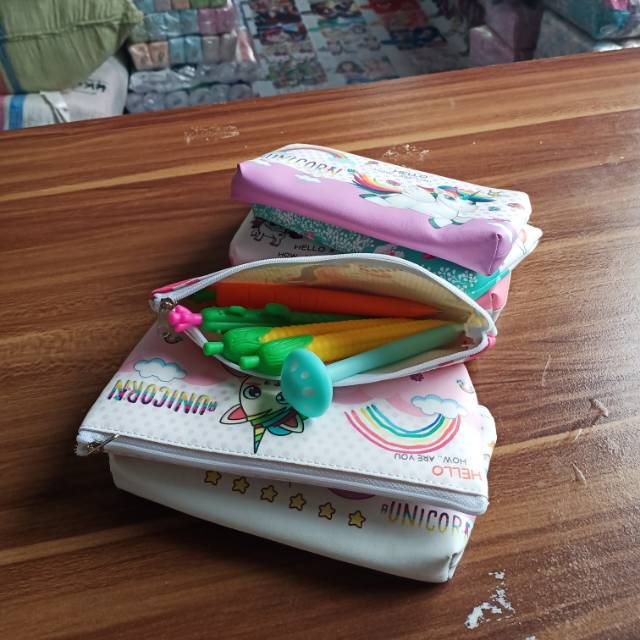 

Pencil case unicorn