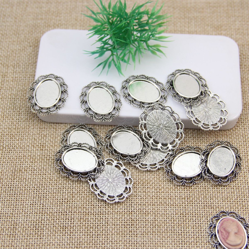 Aksesoris Stiker Gesper Berlian Bentuk Oval Model Rongga Warna Silver Ukuran 13x18mm Untuk Pakaian Sepatu Koper Handmade